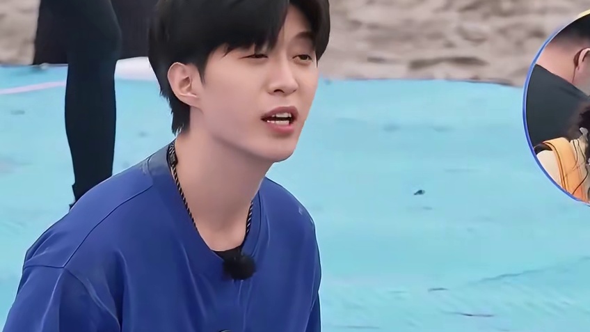 当范丞丞给章若楠化妆