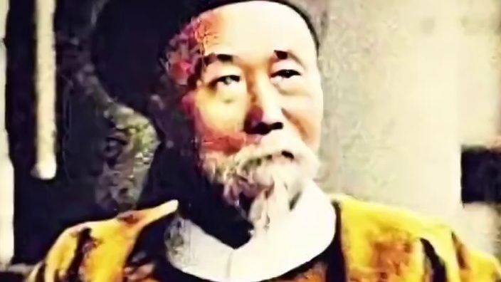 他的沉默震耳欲聋