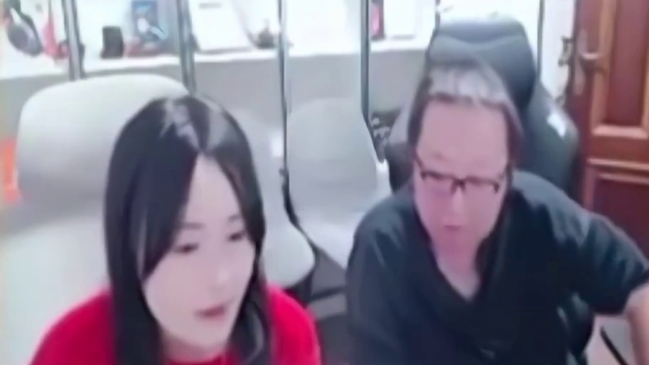 绝迹天天哭穷自己每月工资三千，菲姐当场透露绝迹是AG股东每年都能拿到分红