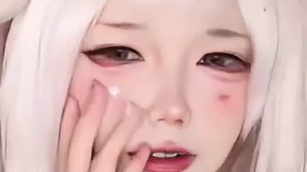 白茶酱PK惩罚火花coser 复刻PV名场面对皮鼓下重手