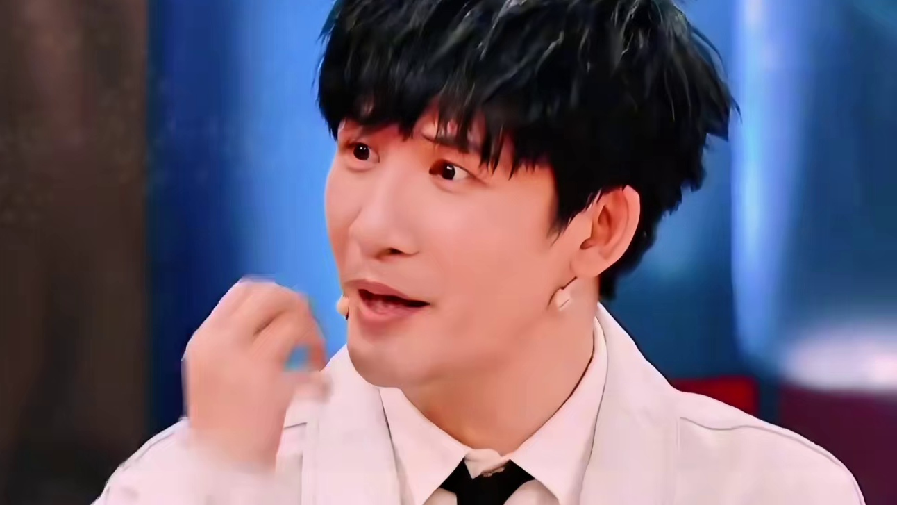 大张伟：来自妈妈溢出手机屏幕的爱~