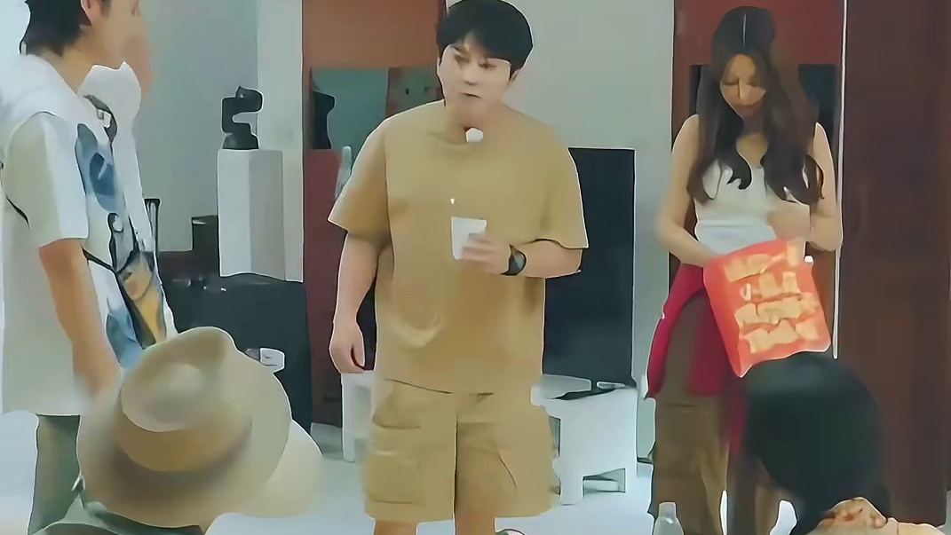 武艺上完大号就要洗澡