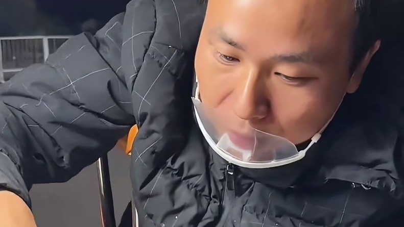 长沙励志煎饼哥！煎饼会越摊越好，生活也会越来越好吧～