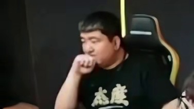 白鲨说只有AG和EP的选手能打破常旭的CFS三连冠记录，其他选手都没可能了