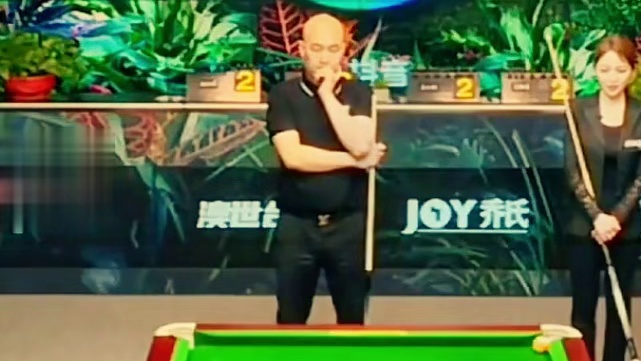 丁俊晖打中八，是不是小儿科呢？