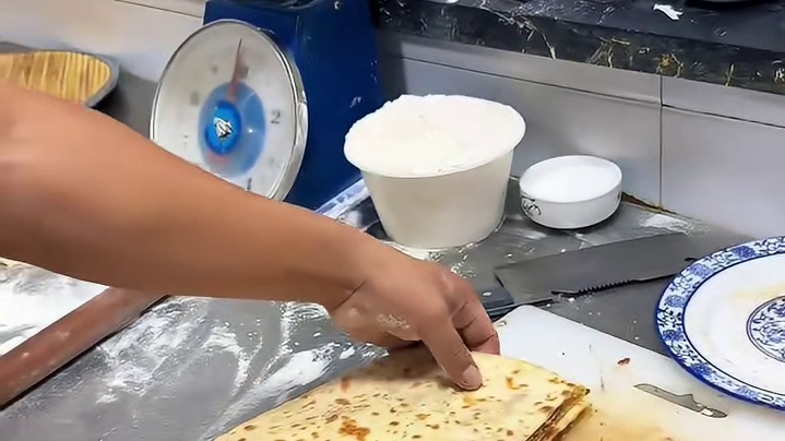 沈阳美食超级牛肉馅饼 你们吃过这么好吃的馅饼吗