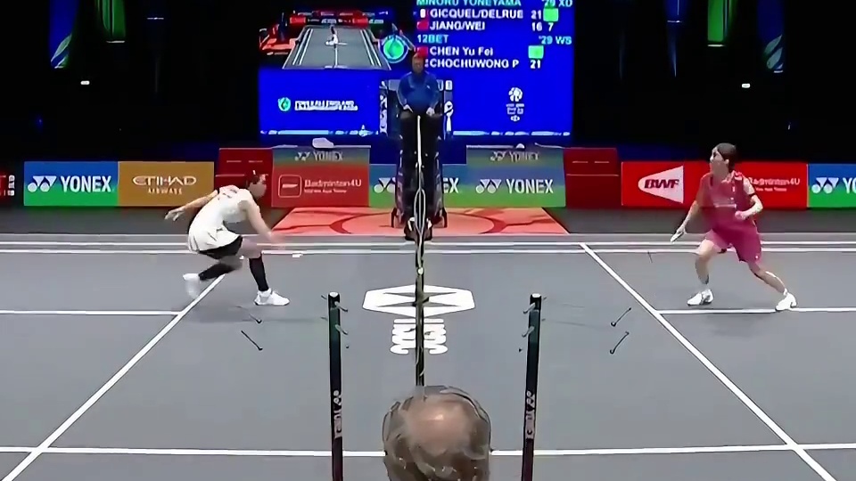 陈雨菲以干净利落的2比0晋级半决赛