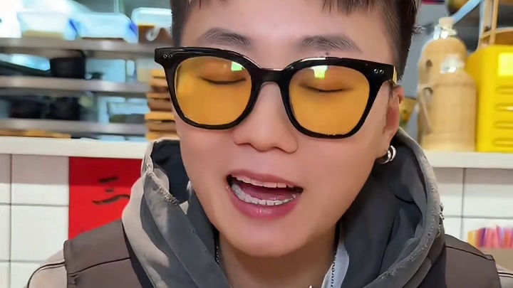 藏在临沂街边的宝藏砂锅店，这一口热辣滚烫的是真的过瘾~