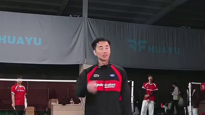 认真观察会发现，运动员都是做结合的。谌龙并不只会霸王杀，李宗伟不只会马来步。