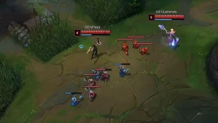 BLG下路双人组默契配合，打出线上击杀。