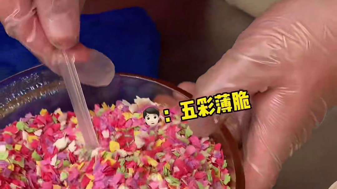 应该没有人会拒绝糯叽叽的蘸酱麻薯吧！