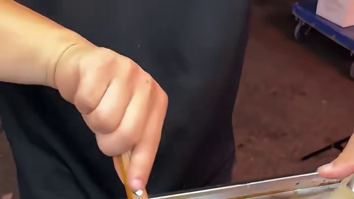 夜市里16一份的爆炒鹅卵石，这真的是硬菜！