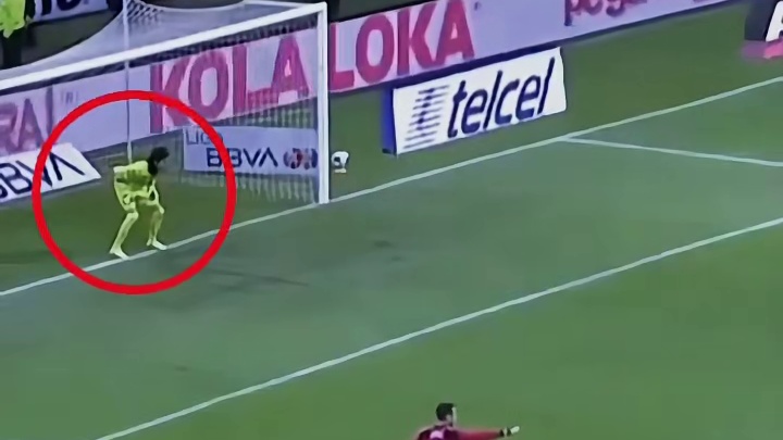 短短八秒的防守是门将生涯中最刺激的时刻#足球