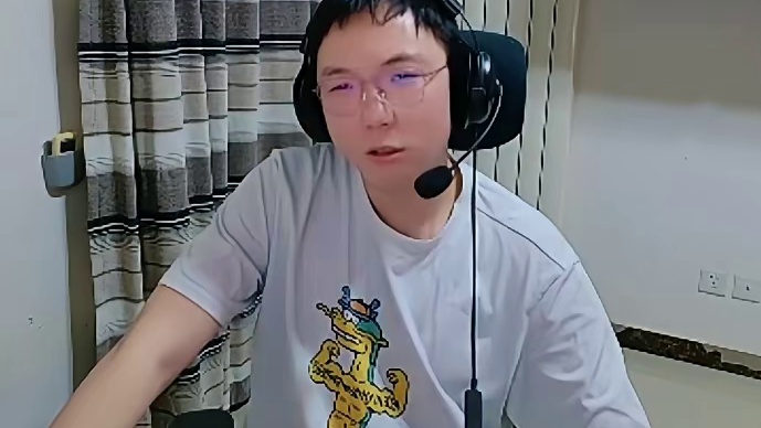 米哥表示AG虽然状态不太好，但是EP未必稳赢AG，AG这种队伍就绝境激发能力