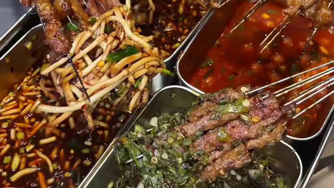 我怎敢带你回贵州，我怕你吃不惯虾酸炒饭，吃不惯各种辣椒……