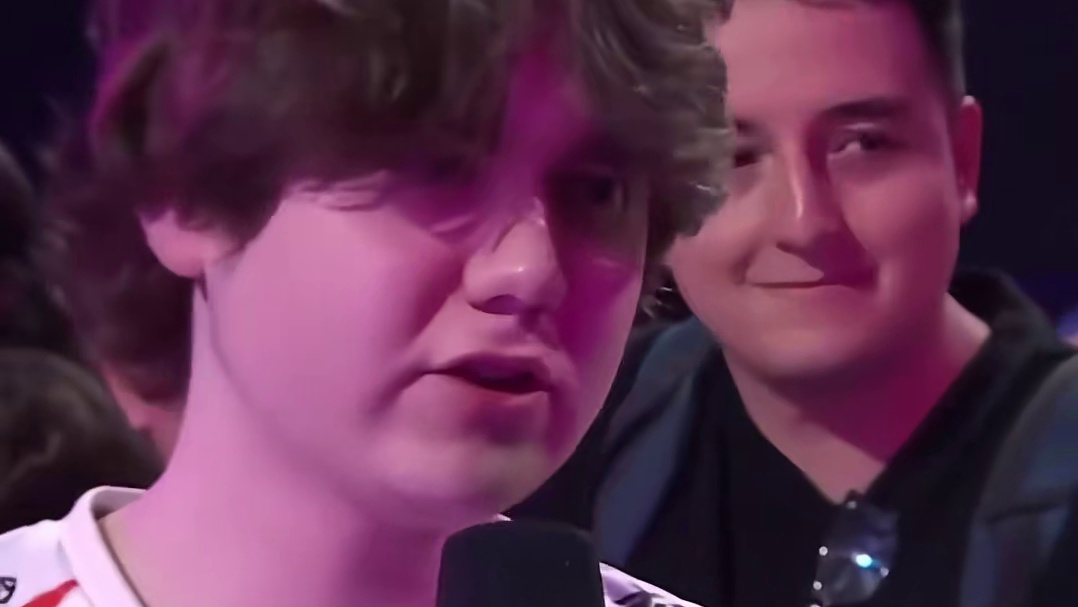 AG战胜M8之后F4接受采访，第一天我们的状态确实不太好