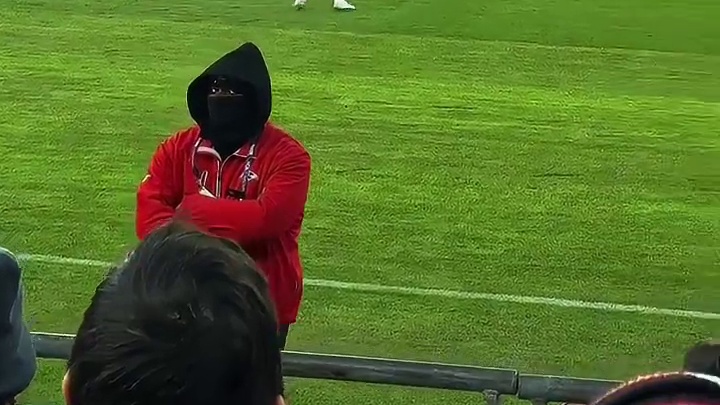 虽然也是体系球员，但他是自带体系球员