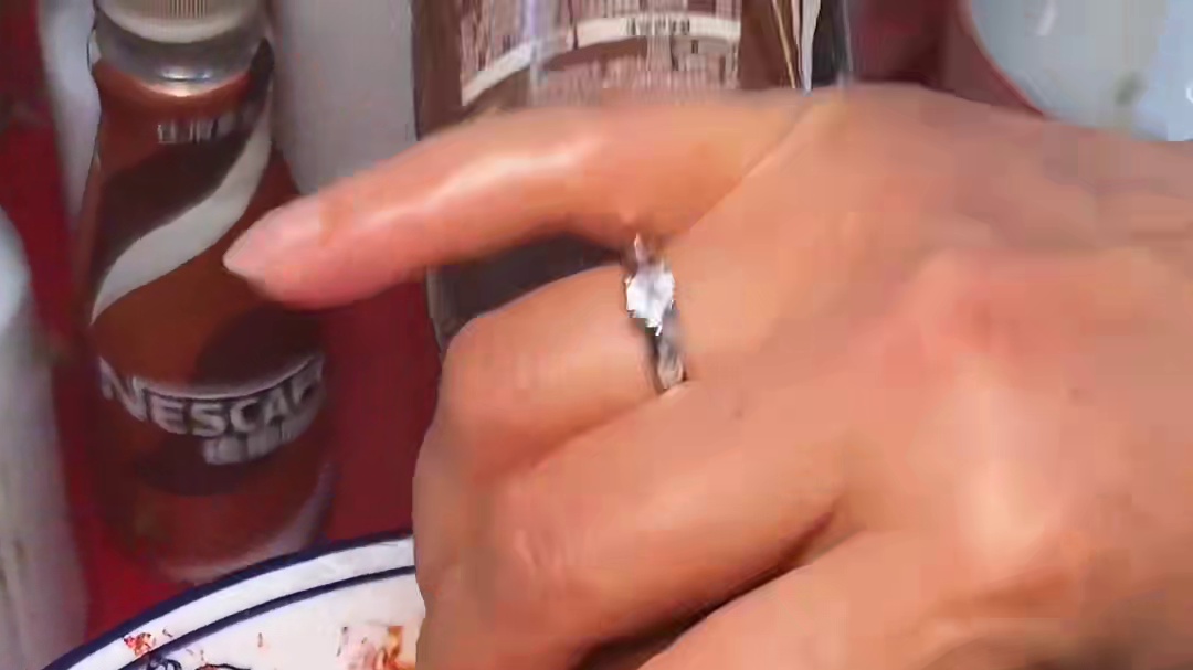 贵阳街头怪噜饭，10块一碗，这做法外地人没有见过