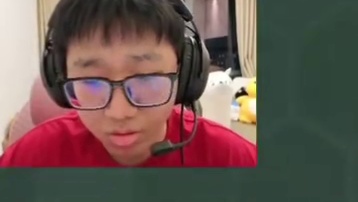 给黑哥们夸开心了