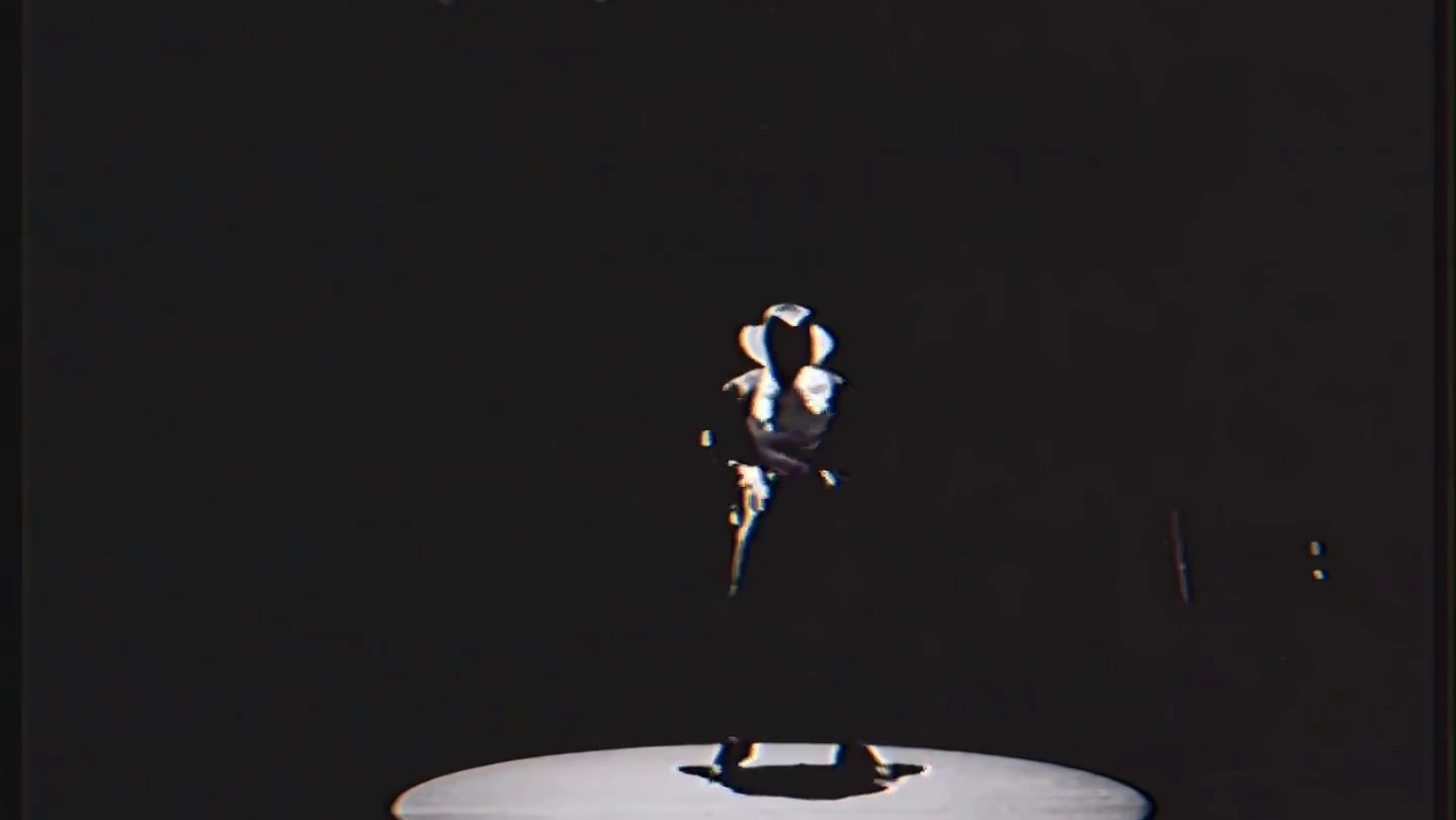 听说画质越糊实力越强？ 还听说1个小时后将有大事发生？