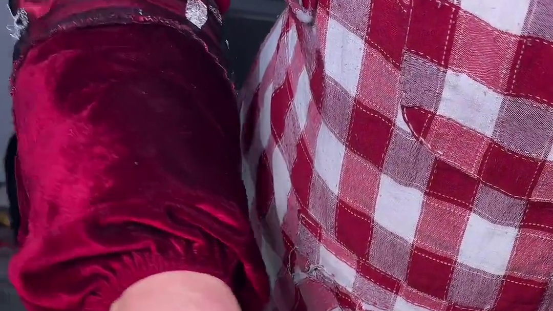 街边三台麻辣土豆丝5元一盘，这都能当小吃？