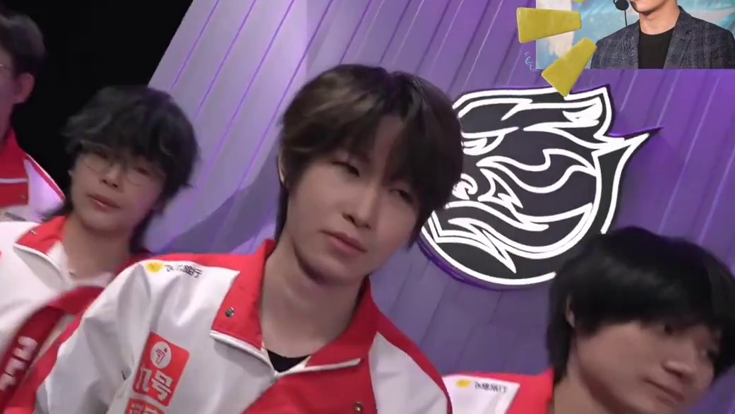 AG长生钟意的回归，如果正常发挥，那肯定没问题，但毕竟休息了一段时间，状态下滑也很正常，解说李九对此