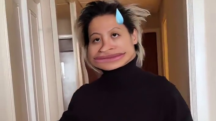 赛车的终点是赛道的尽头，而我的终点是你的身边