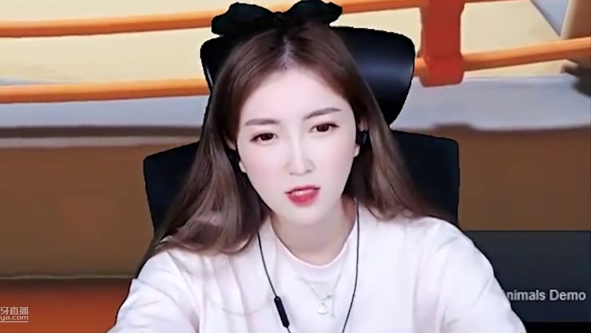 虎牙汤圆-动物派对刚开局，白山羊那一脚风情