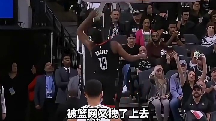 这球到底算不算#篮球