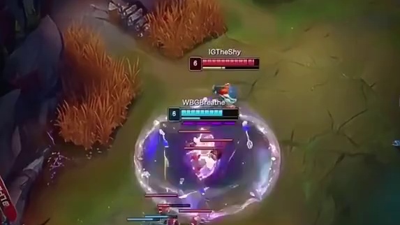 Theshy神奇的走位