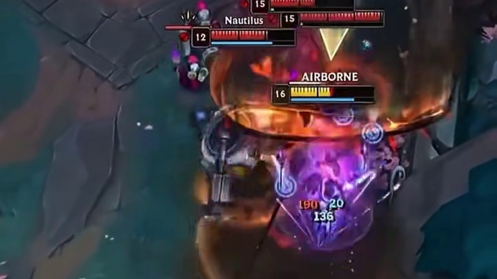 格温：三个一起上，不够我剪的！