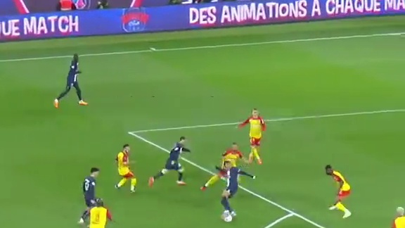 姆巴佩只有速度，脚上技术差的太多了，离顶级还远得很