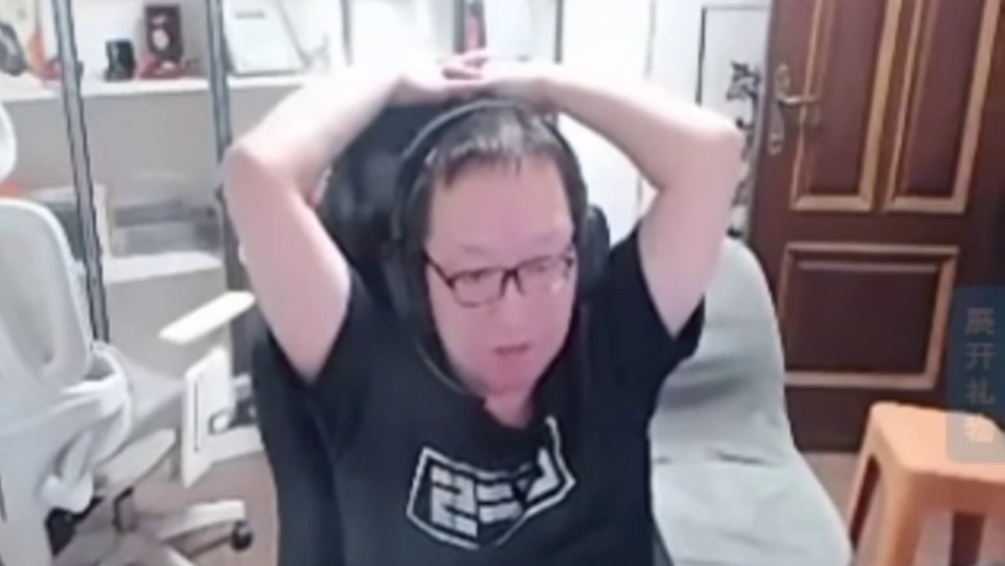 绝迹讲述AG招青训 没打过线下也无所谓 选上了到时候来园区他会锻炼你的心态 如果动手了那就是心态不行