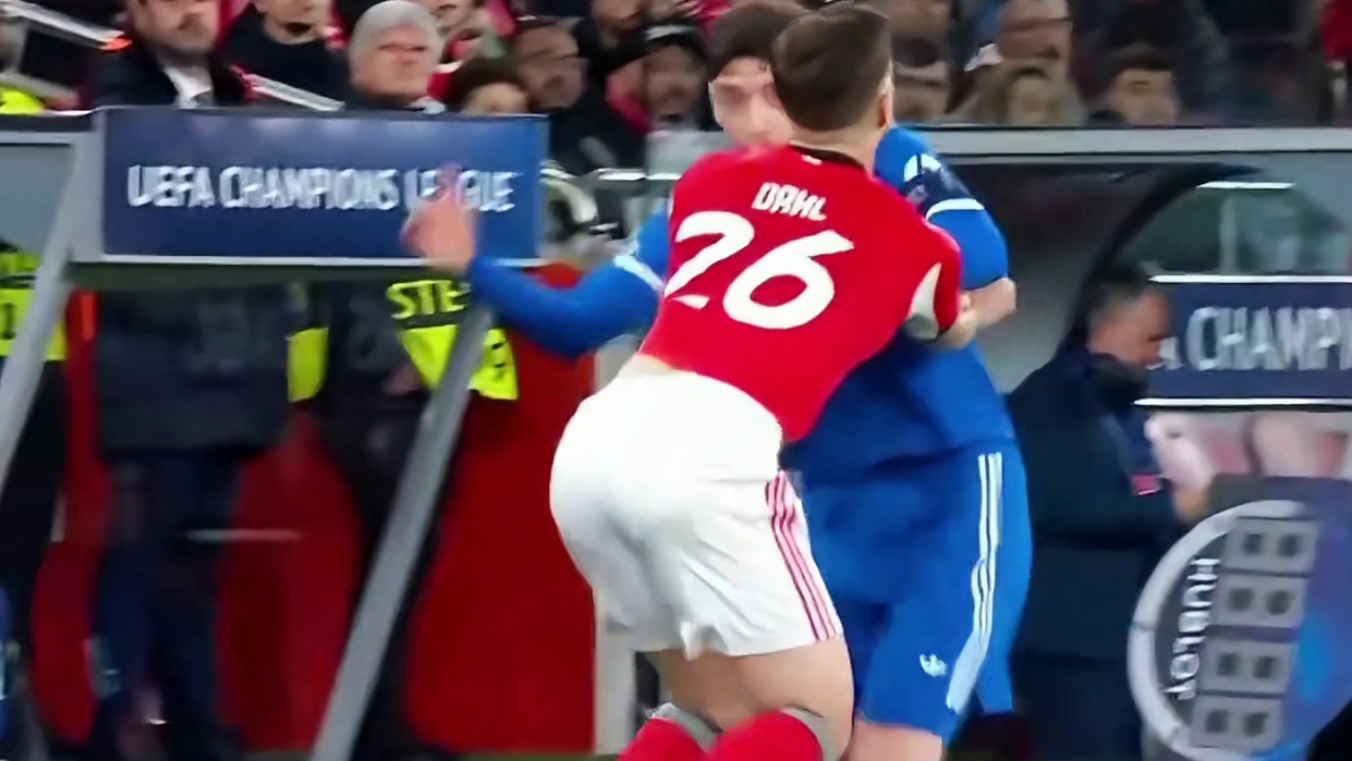 只因太双标了！欧足联提前临时禁赛 引发本菲卡以及球迷质疑