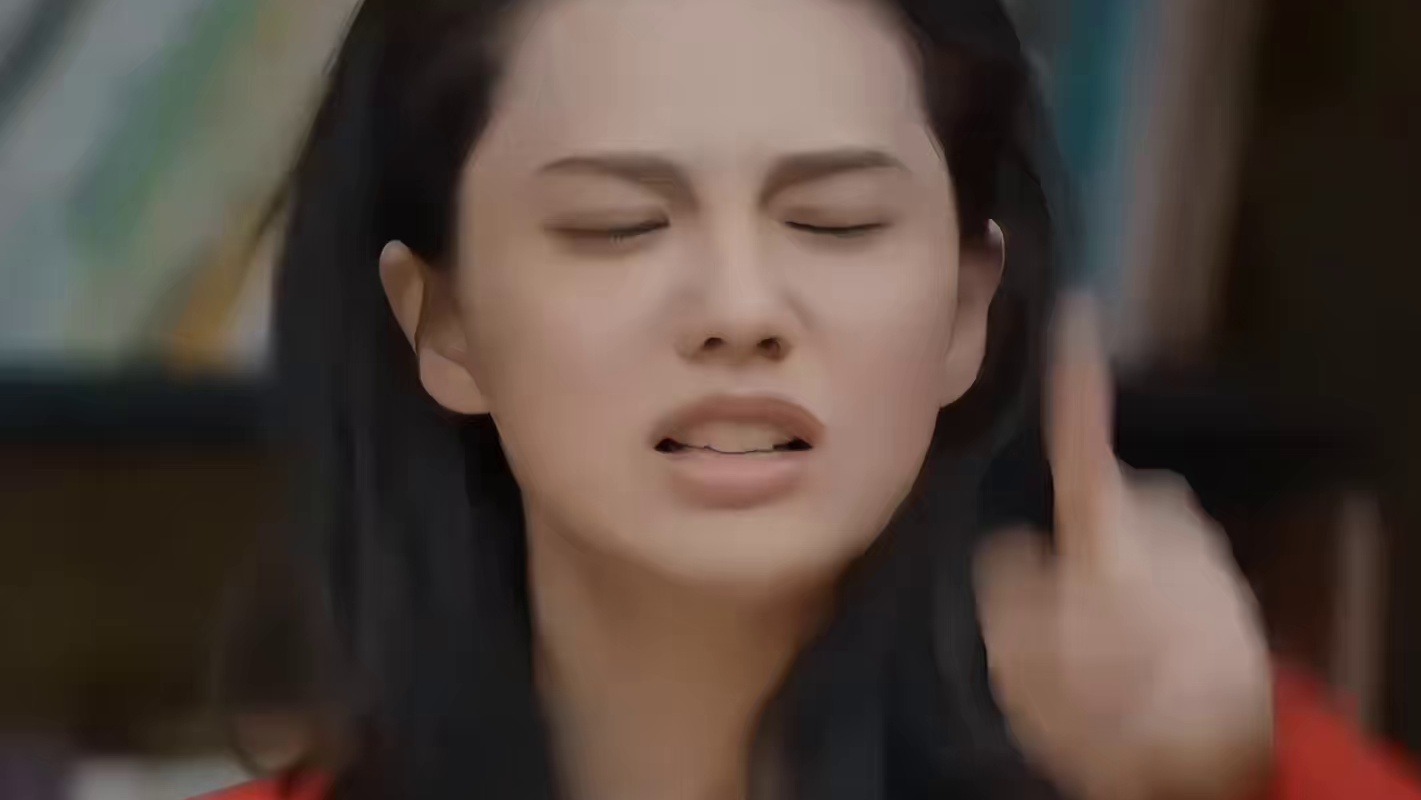 姜佩瑶：不好笑…一点都不好笑啊！…你们？？