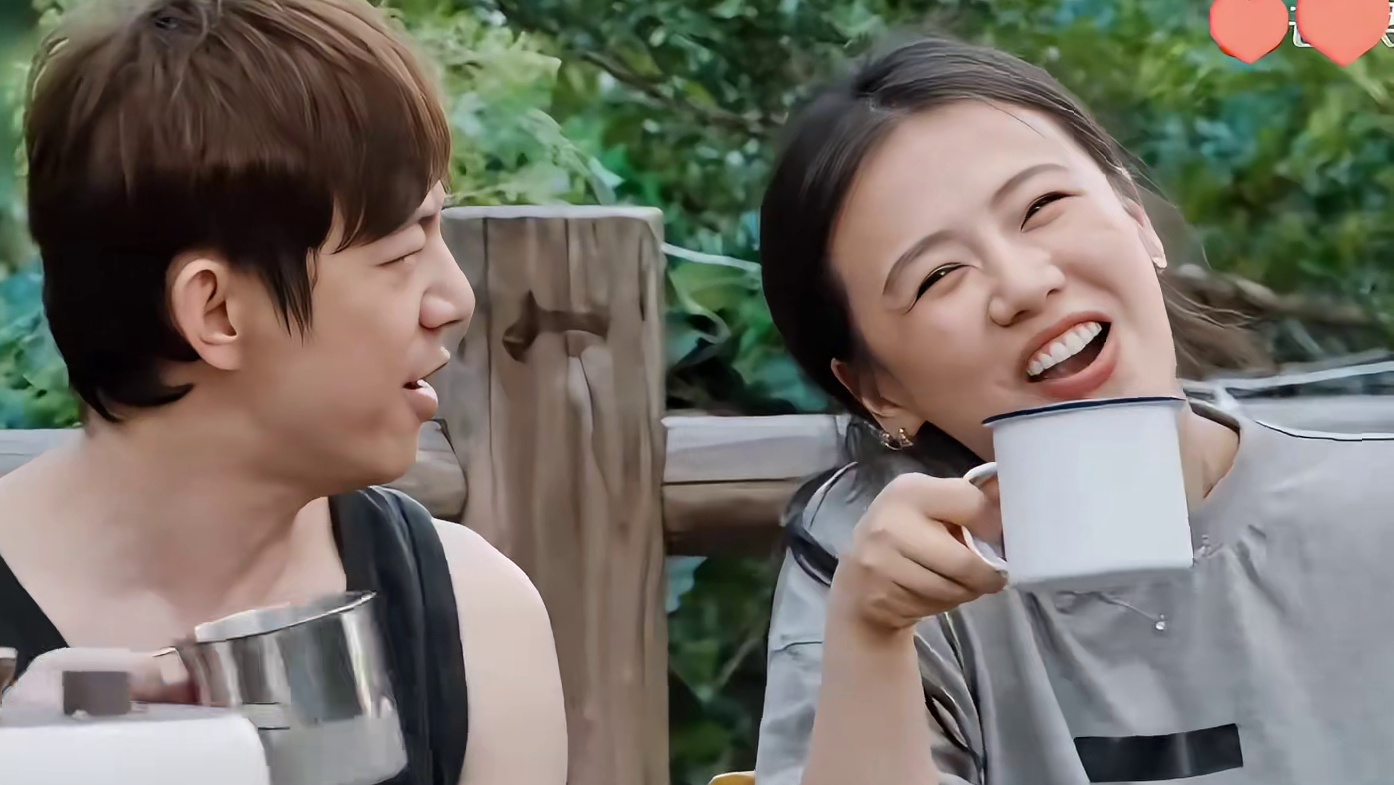 马思纯一开口何老师就绷不住了