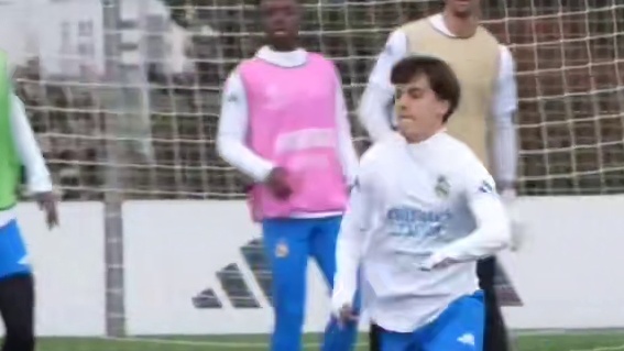 倒钩技巧教学，欧冠主场迎战曼城