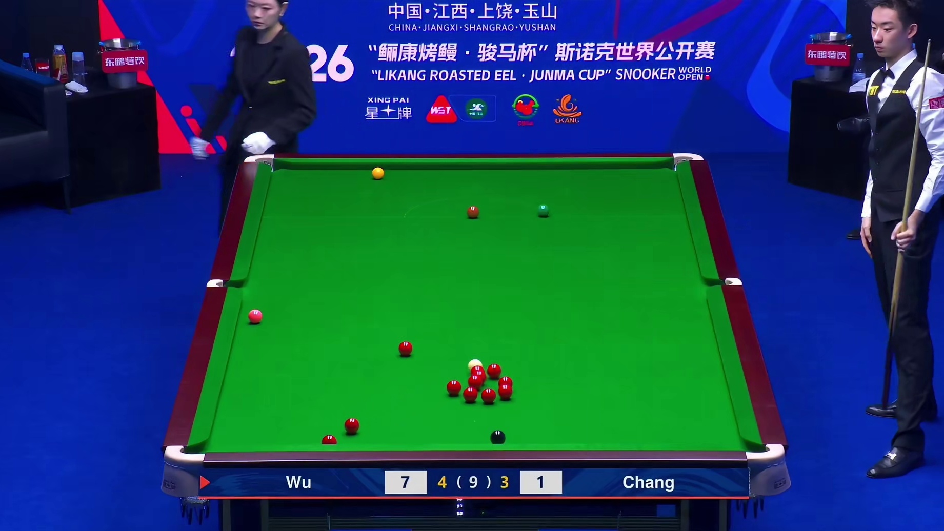 斯诺克世界公开赛，吴宜泽5比3常冰玉，破百后大力击球飞出台面