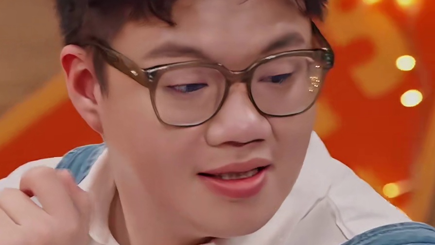 谁懂一回头看到额头一坨的救赎感
