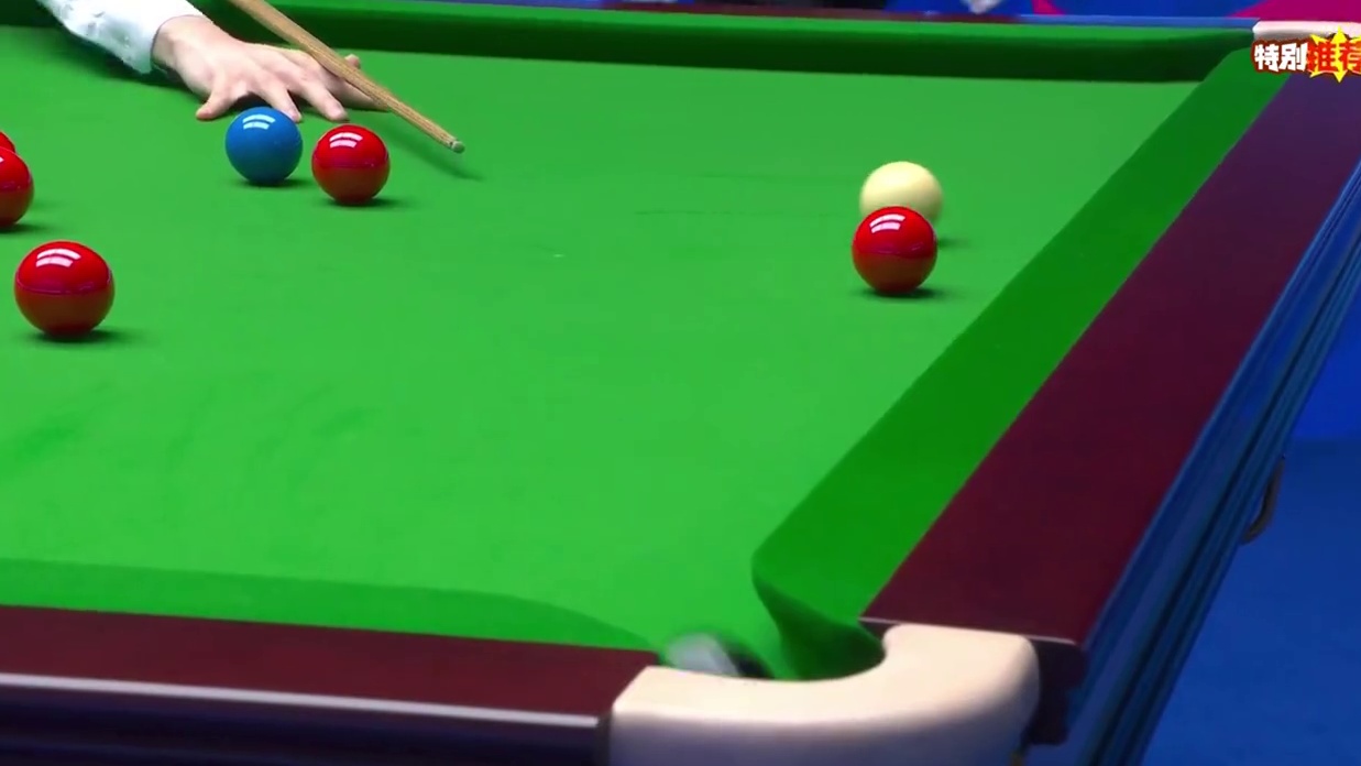 玉山世界公开赛！赵心童1-0龙泽煌，结局上演凌空架杆秀绝活