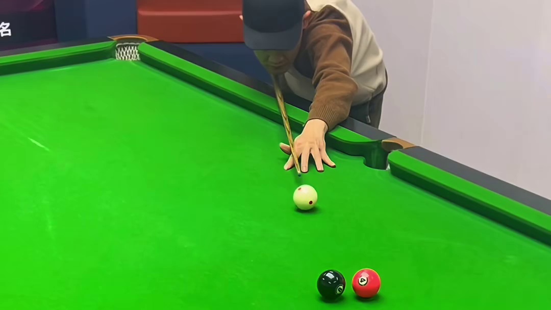 台球高手屡试不爽的借球绝招，看完球技飙升