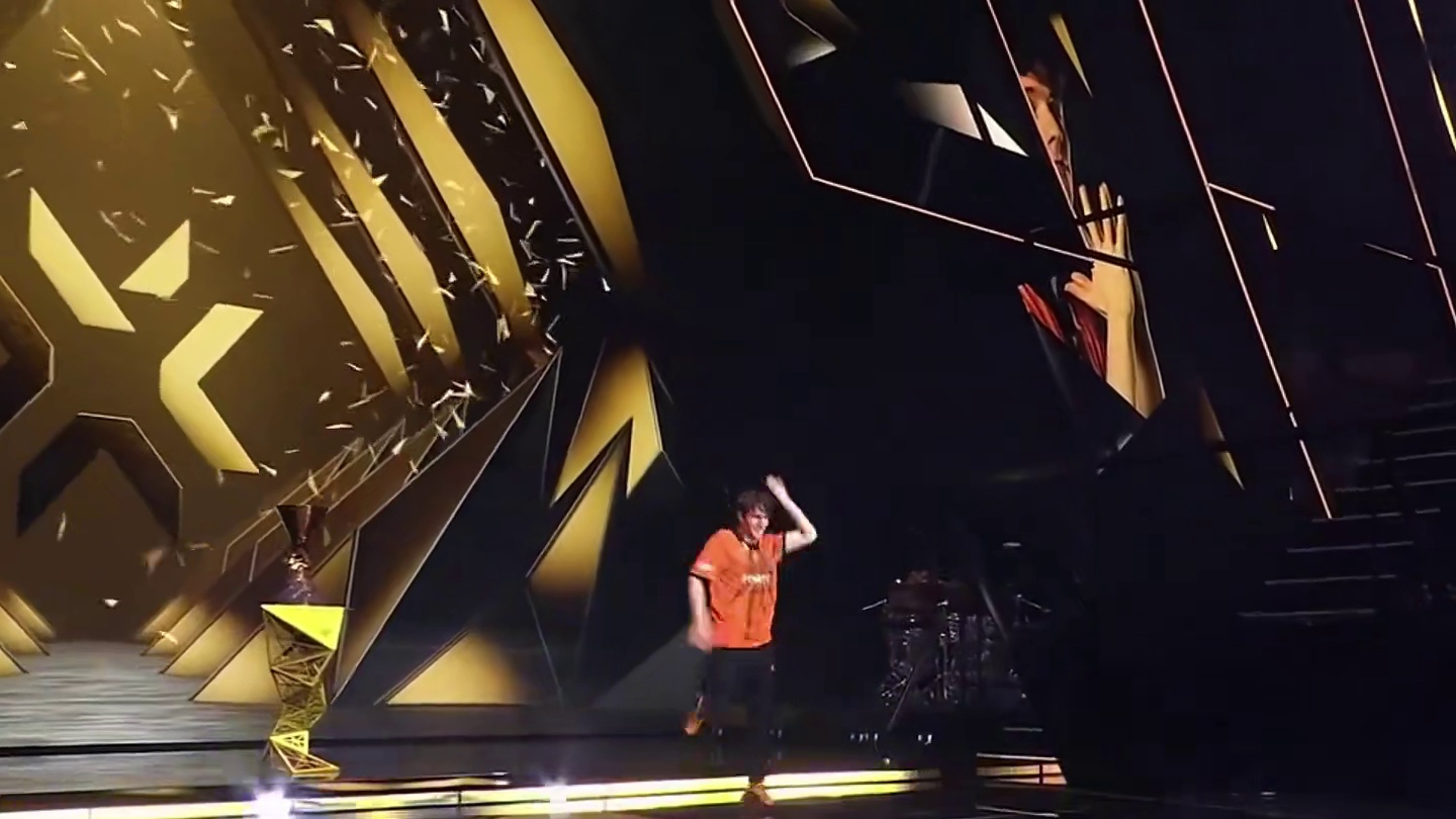 大B哥Boaster：从整活整到世界赛，无畏契约首位双冠传奇