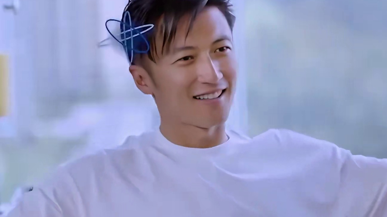 容祖儿：谢霆锋你买个游艇送给我们！阿sa：度假屋也行