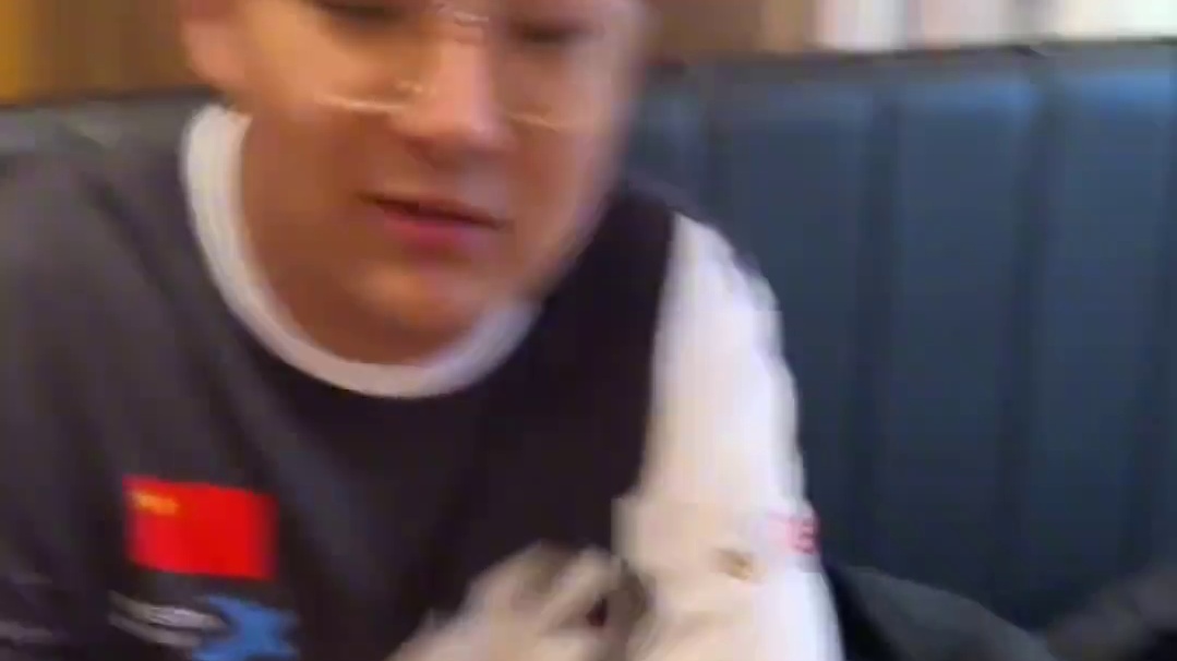 中场休息来吃麻辣香锅了！