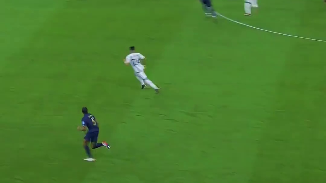 史诗级决赛名场面！梅西中路爆破冲散法国#足球