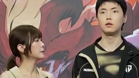 刚看完Chovy的短采，先是回应了和HongQ对线的感觉，还力挺了队友Canyon，三叔确实是越打越