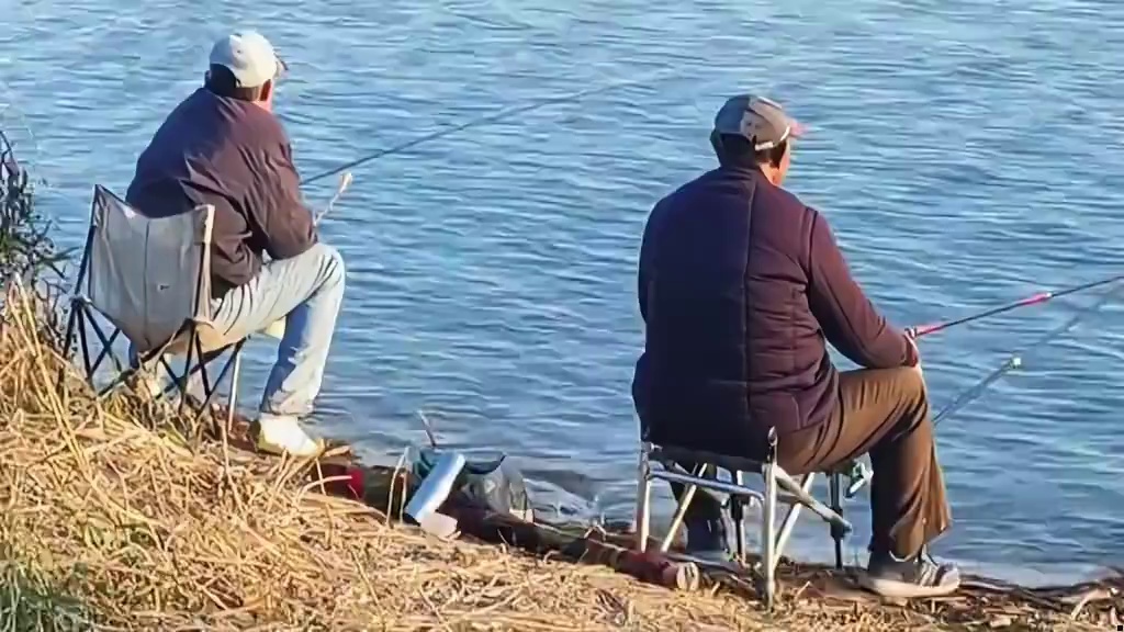 钓鱼佬打开新大陆！