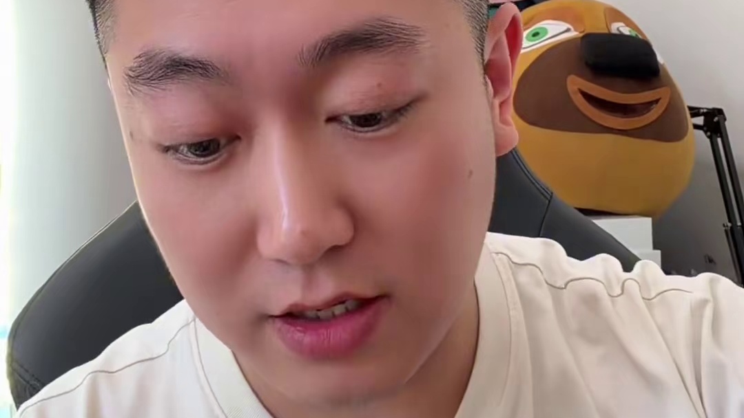 这款无骨鸡爪是真好吃兄弟们，我平时最爱吃的零食了 无骨鸡爪
