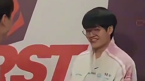 30秒颠球挑战，Bin vs Xun！ 2026全球先锋赛Bi