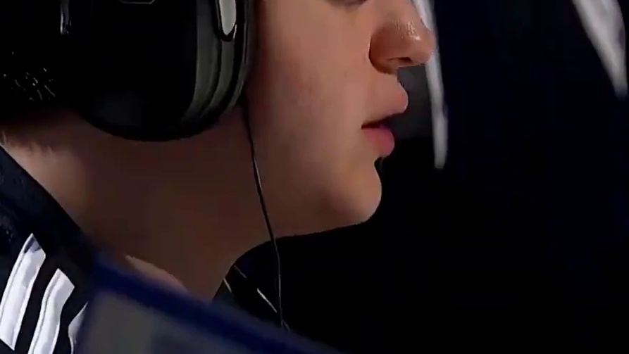 jee被跑打沙鹰一发带走